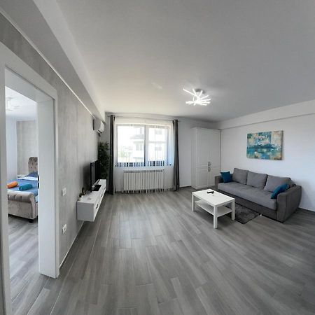 Ls Lake Apartment Mamaia Nord Navodari Exterior photo